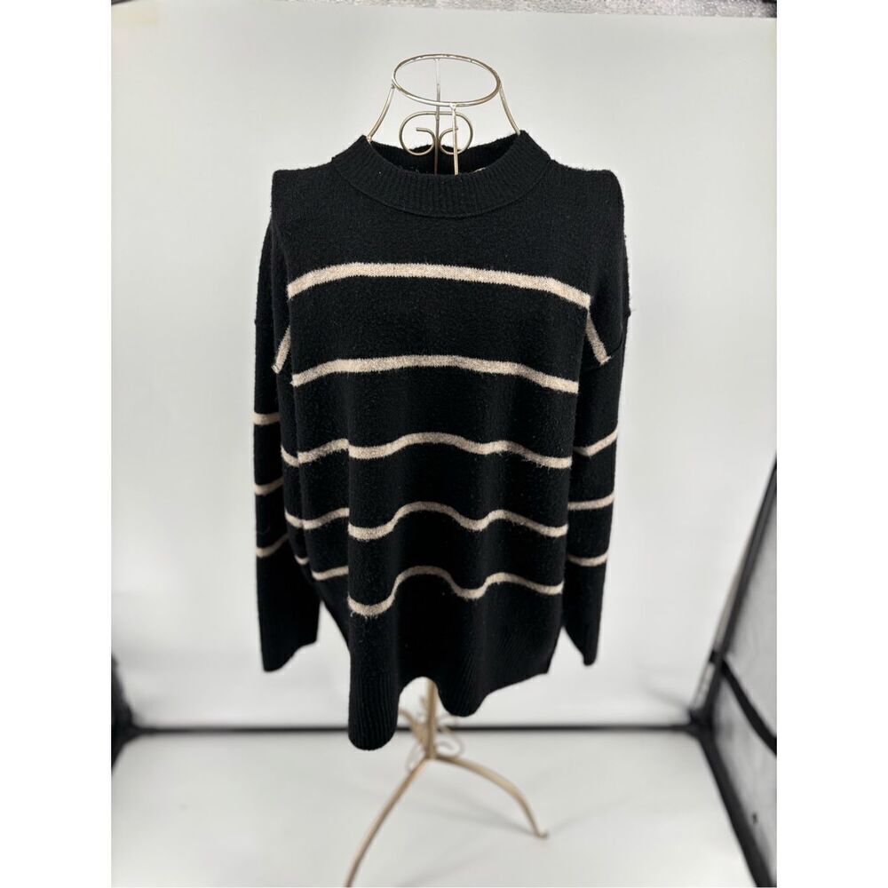 Aerie Unreal Stripe Sweater XS Black Cream Crewneck Knit Pullover Women